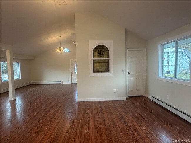 Building Photo - 14 Brookside Rd