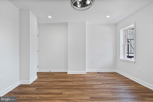 Building Photo - 1715 N Broadway