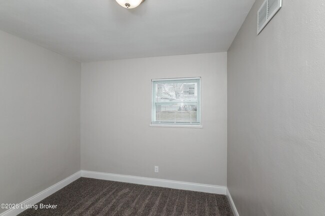 Building Photo - 9613 El Prado St