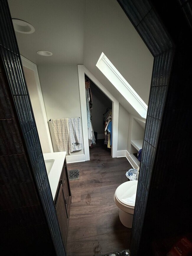 Building Photo - Charming 3BR House in Waterford