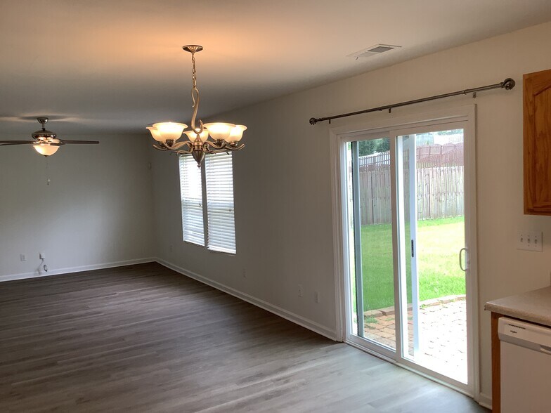 Building Photo - 8834 Kirkville Ln