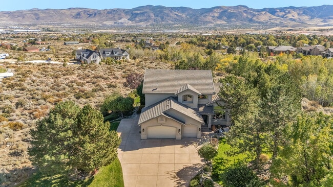 Building Photo - 1520 Taos Ln