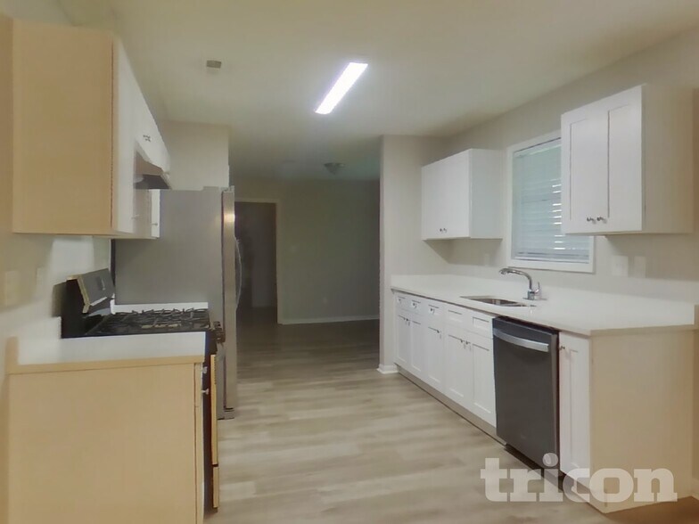 Building Photo - 114 Scarborough Ct