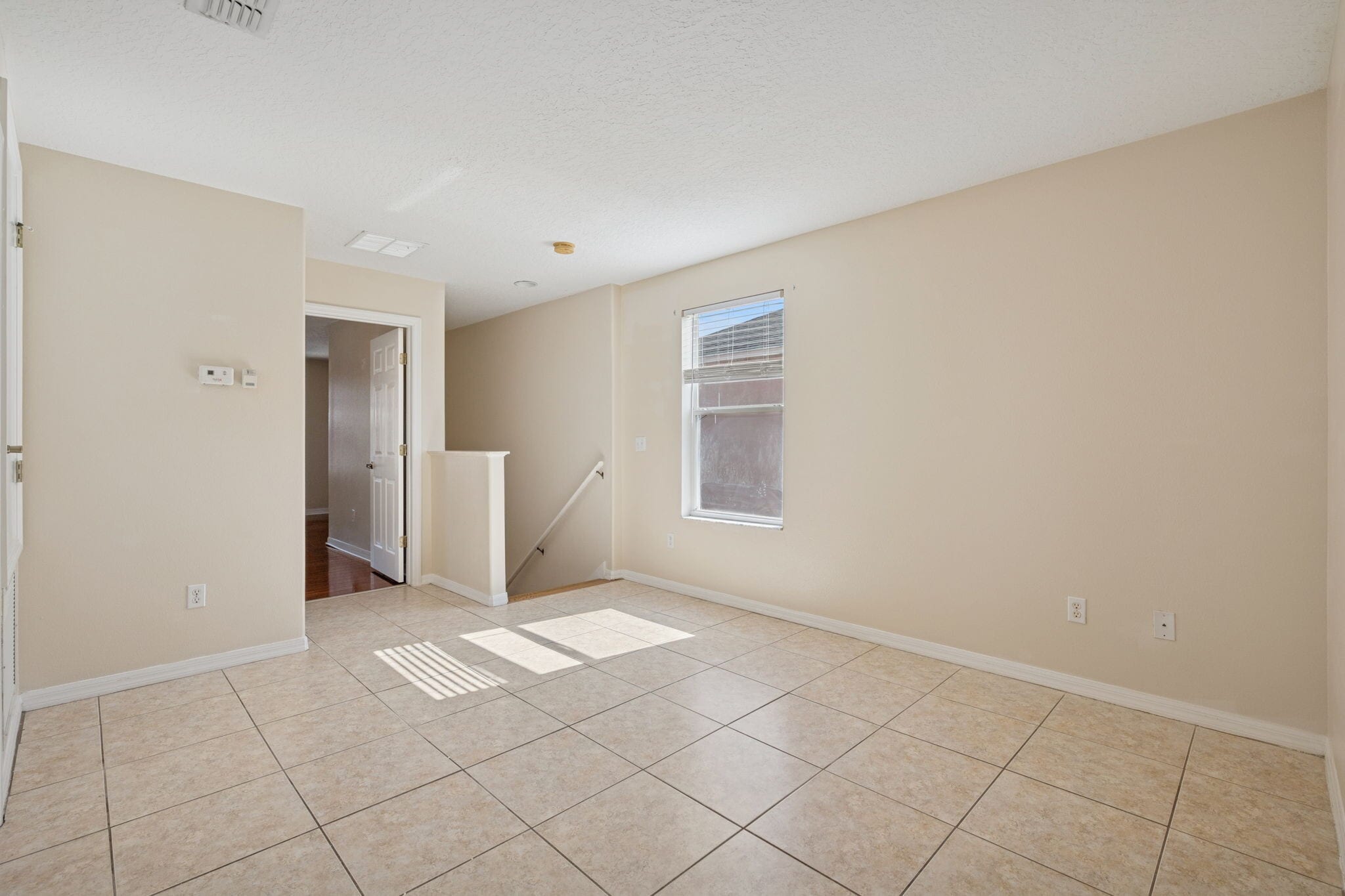 Building Photo - 2825 Cliffe Ct