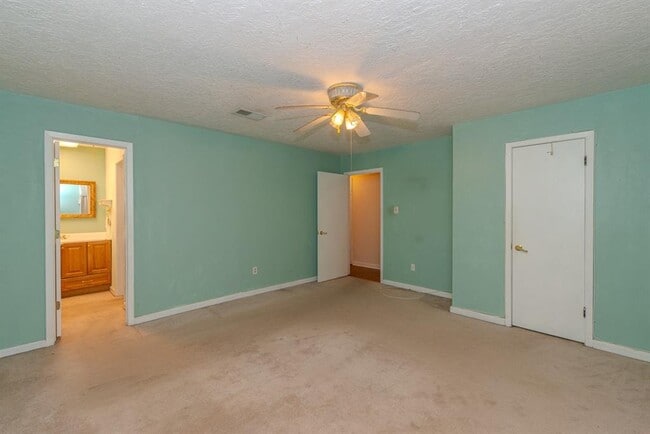 Building Photo - 475 Marceline Blvd