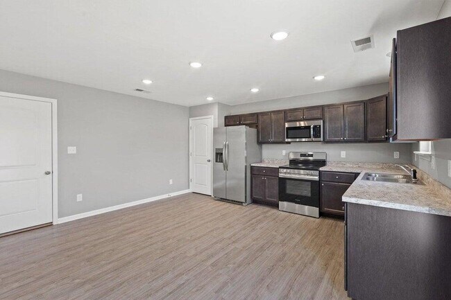 Building Photo - 6104 Arbor Woods Wy