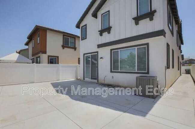 Building Photo - 30183 Sunset Pier Dr