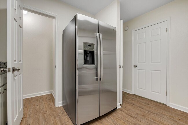 Building Photo - 4116 Silkbay Ct