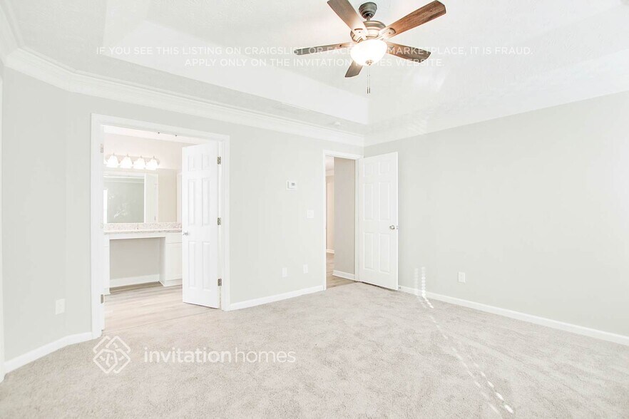 Building Photo - 4558 Carriage Park Dr