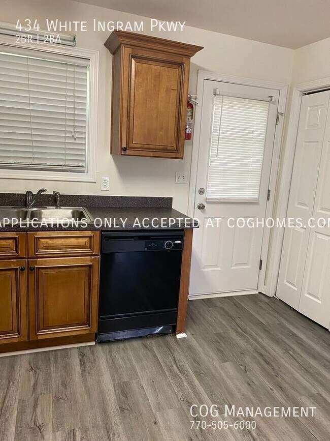 Building Photo - 434 White Ingram Pky