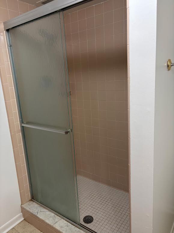 Building Photo - 1426 Hazelwood Ln