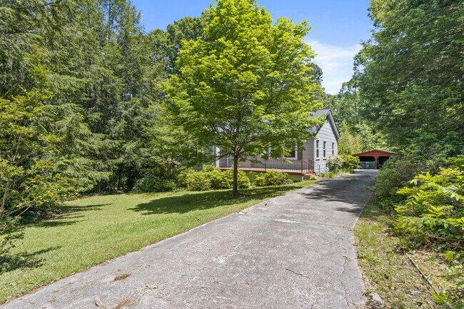 Building Photo - 214 Waddell Rd