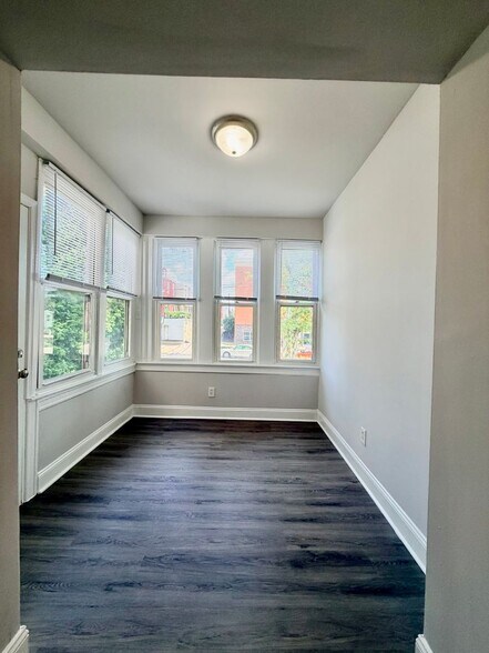 Building Photo - 1824 N 54th St