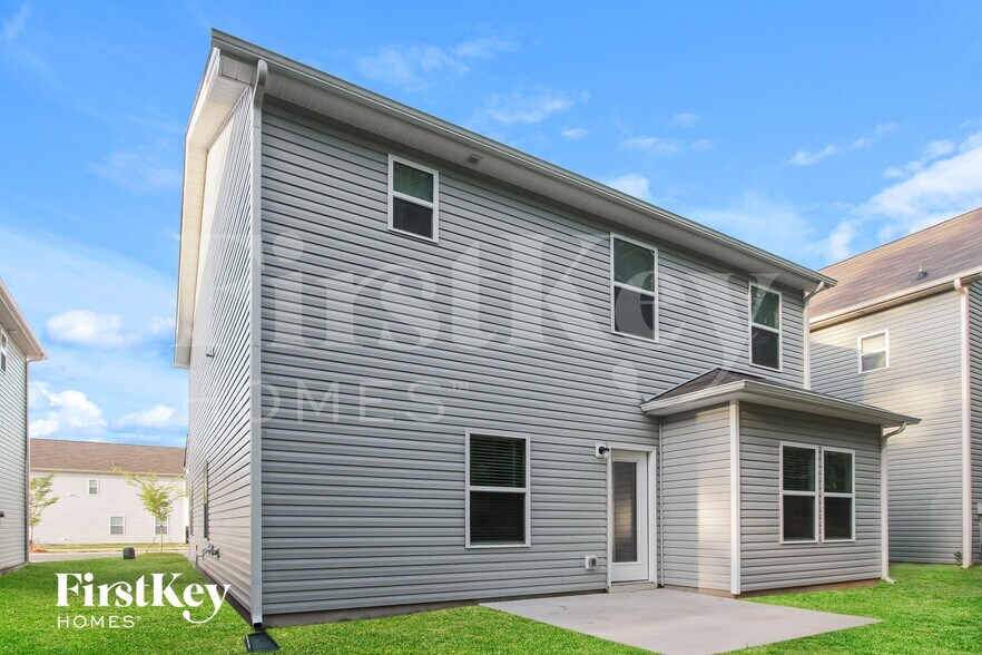 Building Photo - 3927 Tersk Dr
