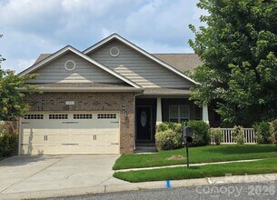 Building Photo - 7231 Kenyon Dr