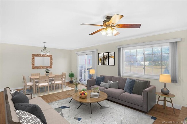 Building Photo - 73 Dora St