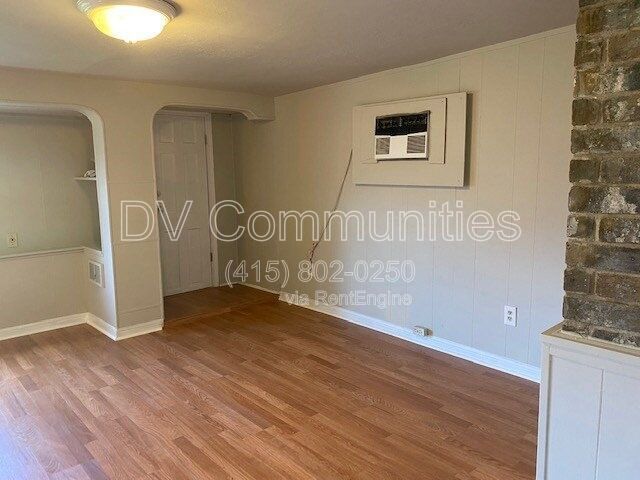 Building Photo - 18502 Bent Elm Dr