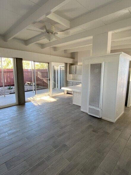 Building Photo - 12909 Cactus Dr
