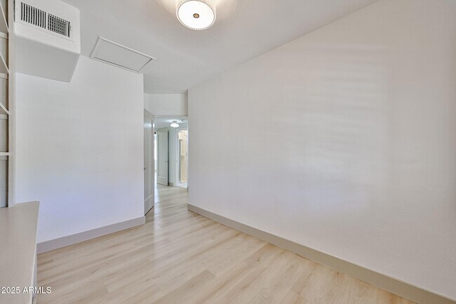 Building Photo - 63 W Windsor Ave