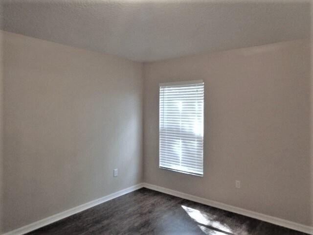 Building Photo - 10546 San Travaso Dr