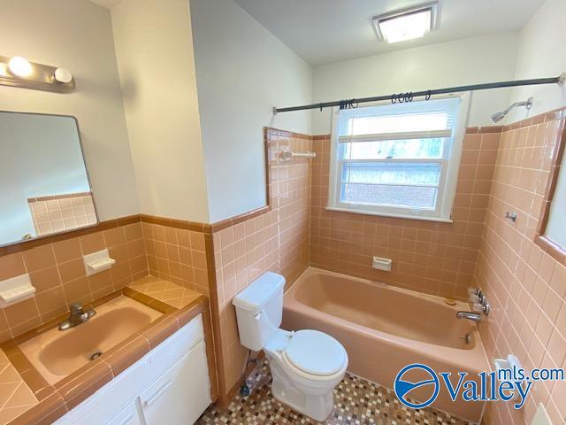 Building Photo - 2519 Birchfield St NW