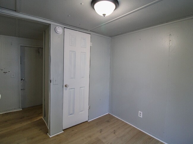 Building Photo - Discover comfortable country living in this nicely updated trailer located just minutes from Faye...