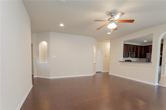 Building Photo - 11604 Yeadon Way