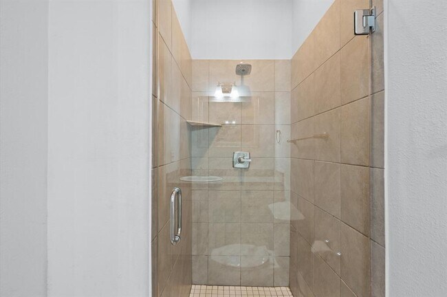 Building Photo - 18835 Elegance Ave