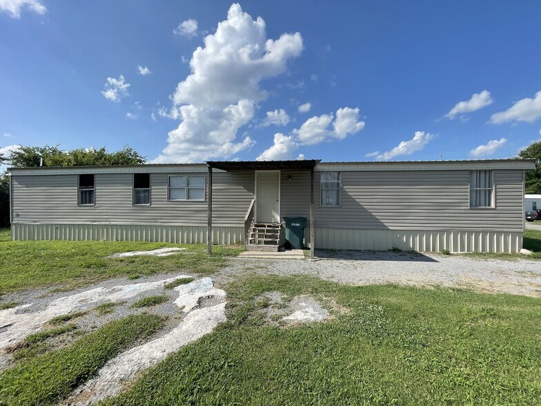 Building Photo - 607 Tater Peeler Rd