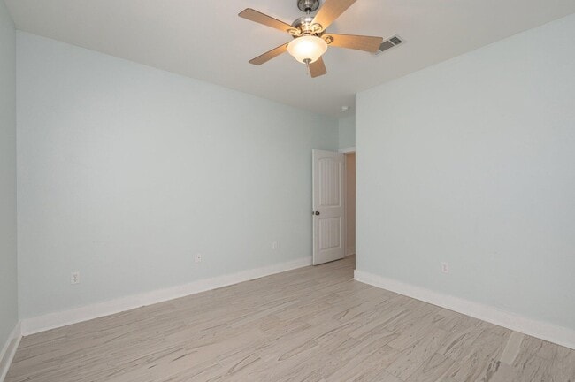 Building Photo - 113 Perimeter Pl