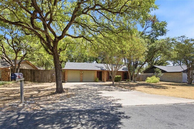 Building Photo - 13319 Water Oak Ln