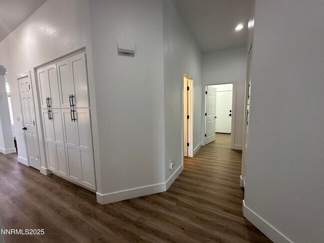 Building Photo - 9533 Steep Climb Ct