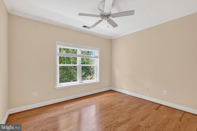 Building Photo - 2111 Ganton Green