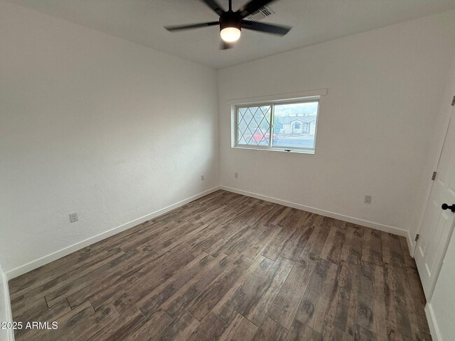 Building Photo - 1951 E 13th St