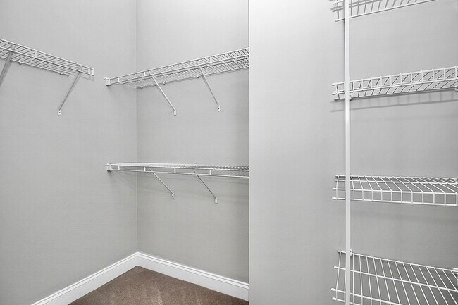 Building Photo - 6705 E Douglas Park Dr