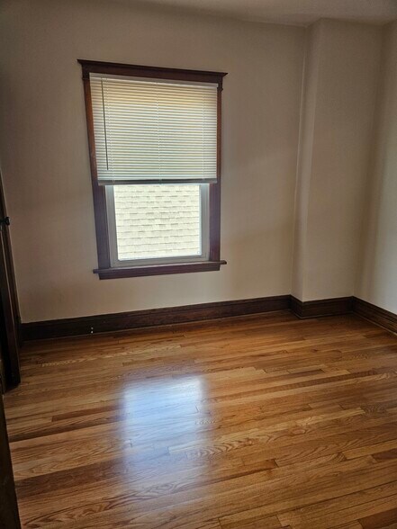 Building Photo - 2954 N Keating Ave