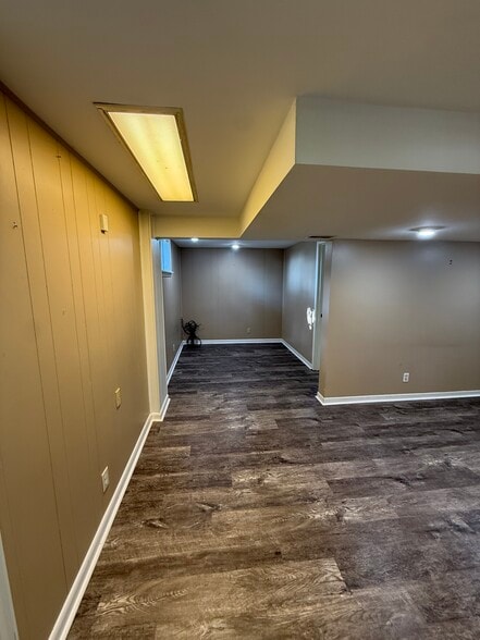 Building Photo - 2020 N 61st St