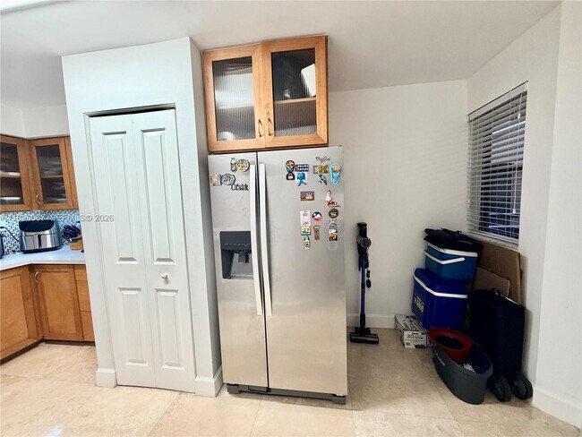 Building Photo - 15405 N Miami Lakeway