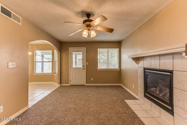 Building Photo - 628 Paseo Hermoso Dr