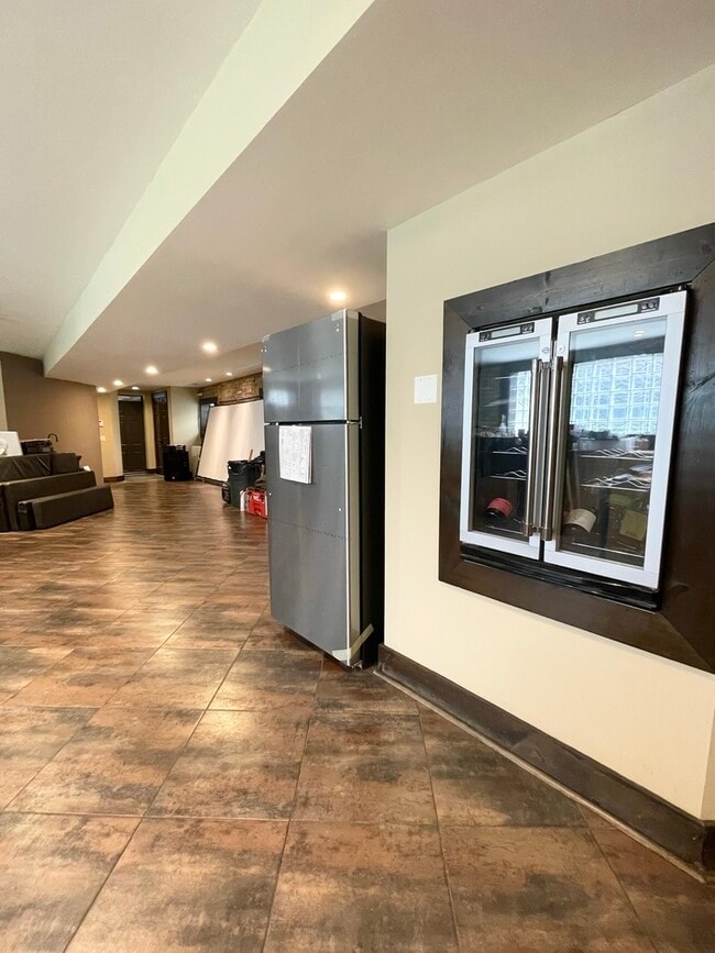 Building Photo - 1633 N Humboldt Blvd