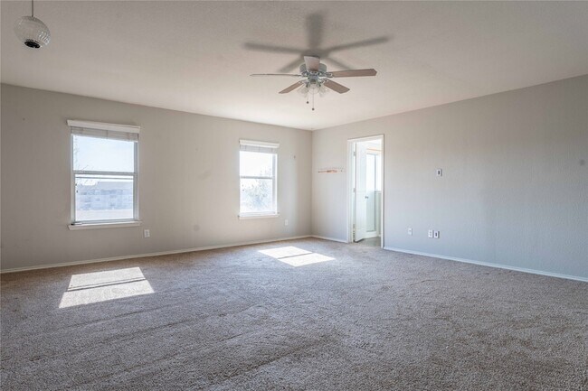 Building Photo - 5028 Senator Dr