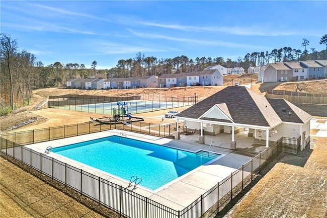 Building Photo - 7492 Knoll Hollow Rd