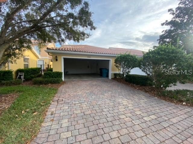 Building Photo - 8561 Insular Ln