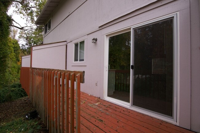 Building Photo - 5111SW Unit A-D