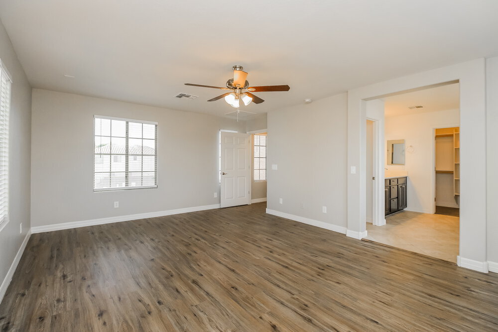 Building Photo - 4165 E Thunderheart Trail