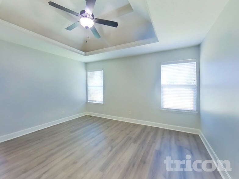 Building Photo - 18404 Rock Ridge N