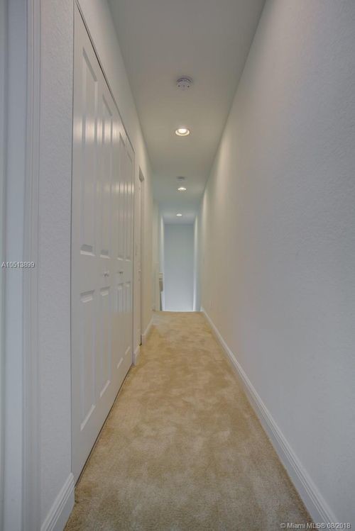 Building Photo - 4665 Windmill Lane