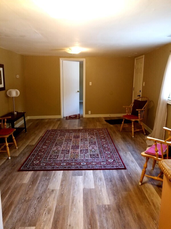 Building Photo - 1375 E Gilmer Dr