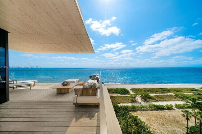 Building Photo - 8955 Collins Ave