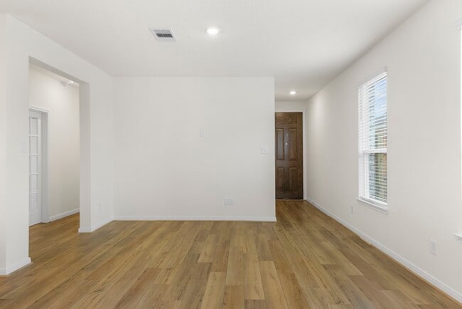 Building Photo - 4908 Vida Vis Dr